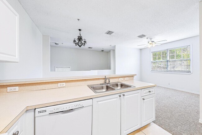 Building Photo - 113 Lighthouse Cir