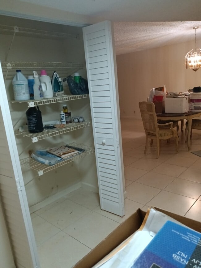 Building Photo - 4851 NW 21st St