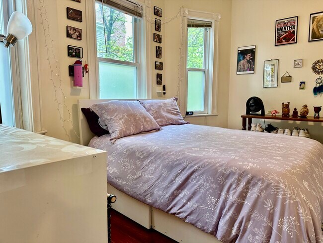 Building Photo - 12-14 Marcella St. Unit 2A