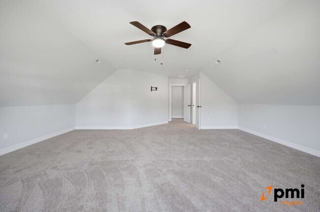 Building Photo - Stunning 5 Bedroom Waterfront Home with 2 car garage