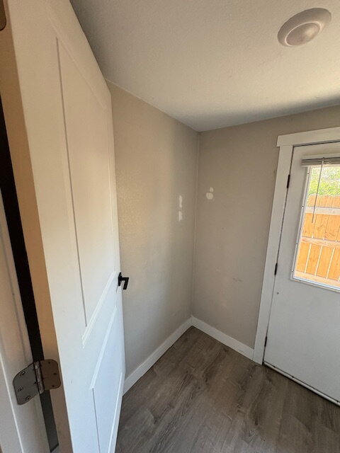 Building Photo - Beautiful Ground Level 2 Bedroom in Lakewo...