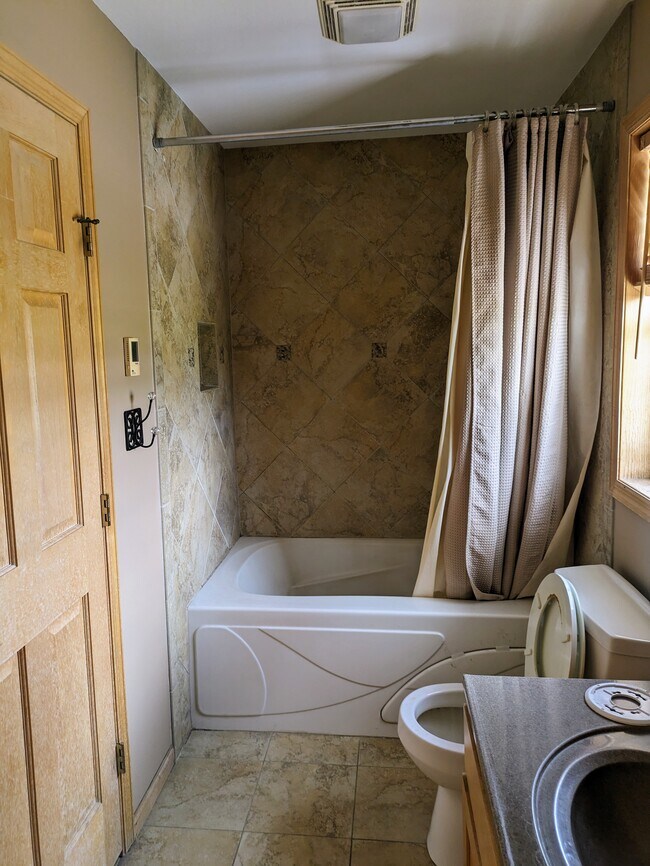 Upper Bathroom - 105 Elk Creek Drive #7