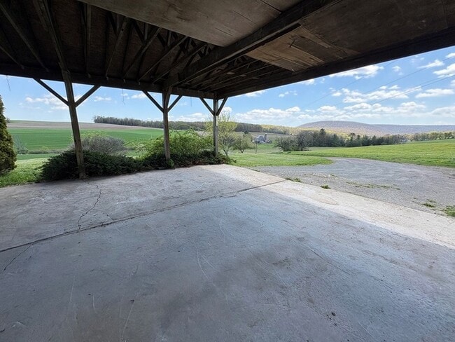 Building Photo - 138 Kerr Rd
