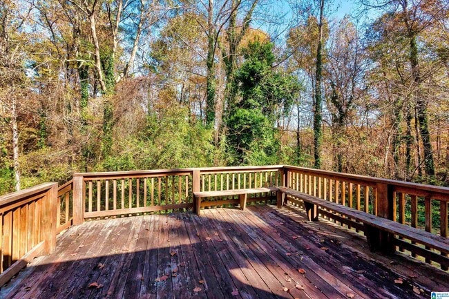 Building Photo - 3001 Sartain Dr