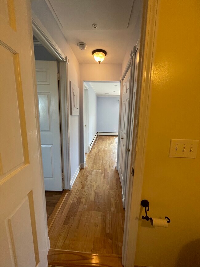 Building Photo - 70 Carroll Ave