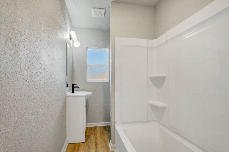 Building Photo - 739 Ellerbe Way