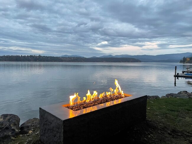 Building Photo - 2959 E Hayden Lake Rd