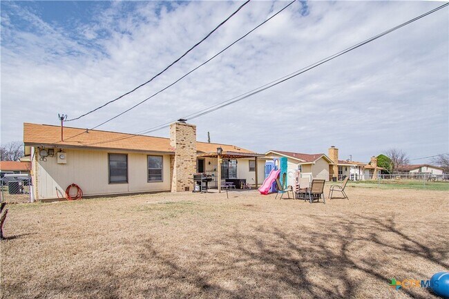 Building Photo - 1906 Nimitz Dr