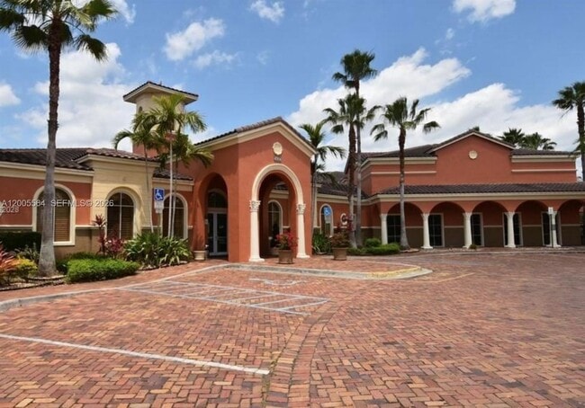 Building Photo - 4402 SW 160th Ave