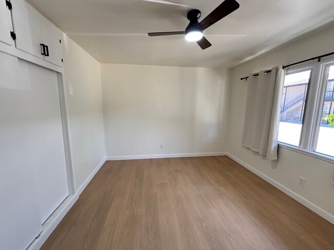 Building Photo - 6817-6819 N Figueroa St