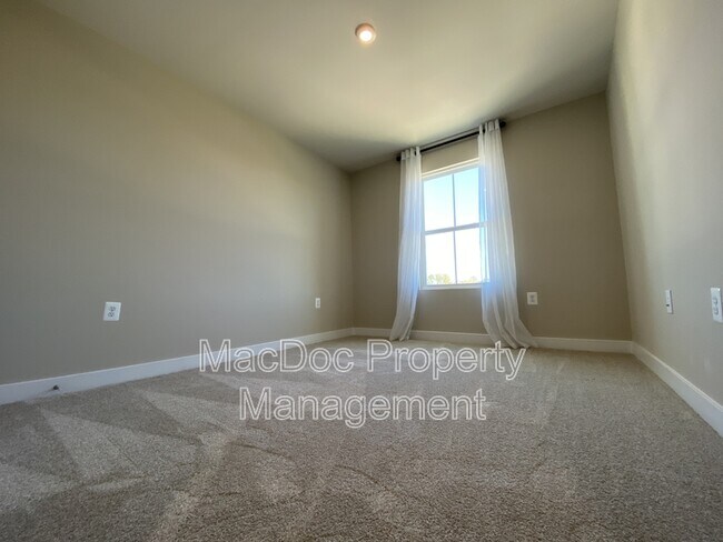 Building Photo - 18422 Centennial Cir
