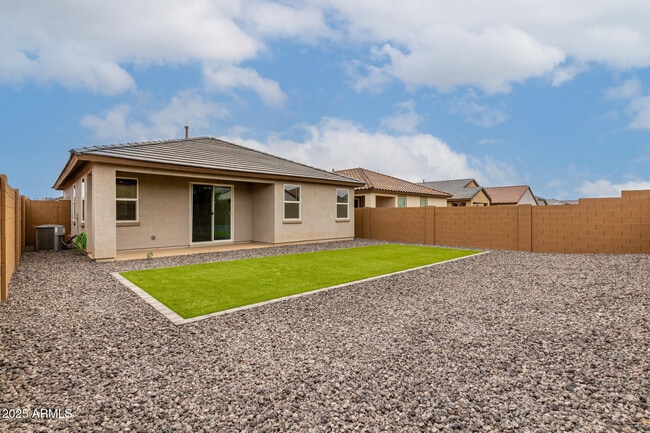 Building Photo - 3048 E Riding Boot Wy
