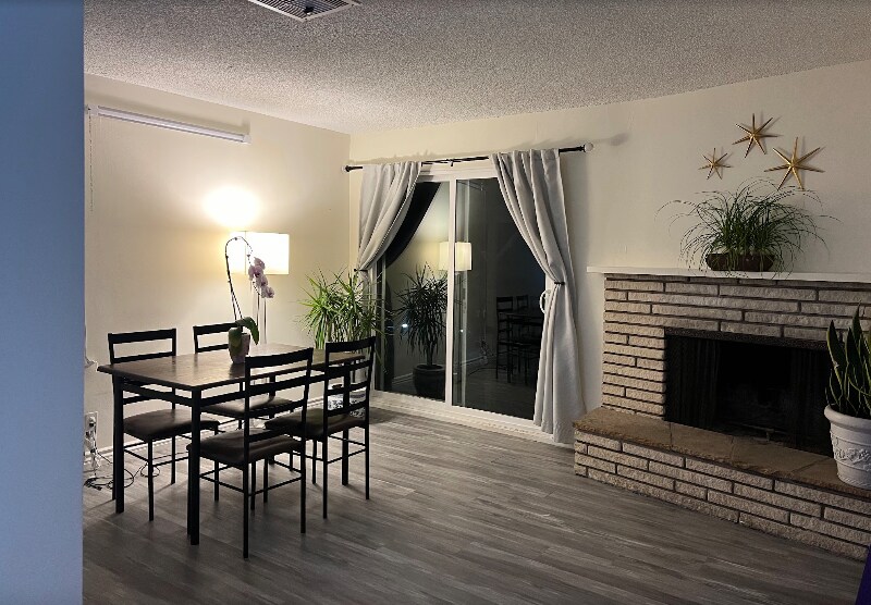 Building Photo - 11941 S Della Ln