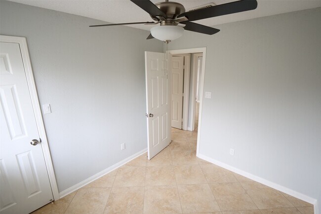 Building Photo - 20078 S Pecos Valley Trail