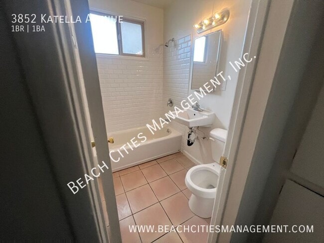 Building Photo - 3852 Katella Ave