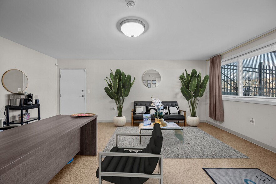 Building Photo - Hilltop Apartments