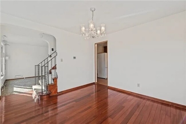 Building Photo - 149 Fairfax Rd