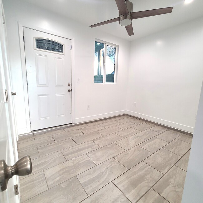 Building Photo - 7708 Etiwanda Ave