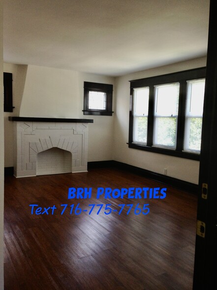 Building Photo - 100 Somerton Ave