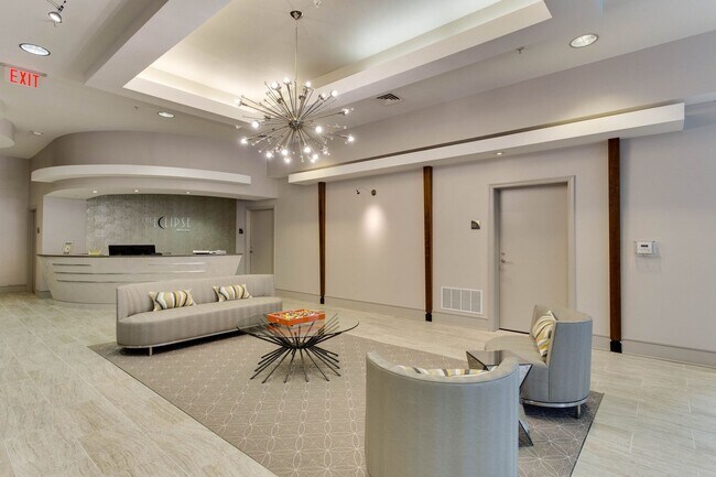 Building Photo - This luxury 2 bedroom condo has phenomenal amenities and is walking distance to the new Potomac Y...