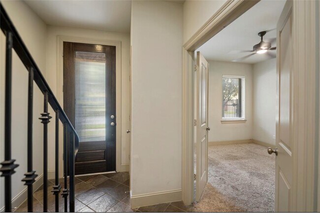 Building Photo - 2816 Leeland St