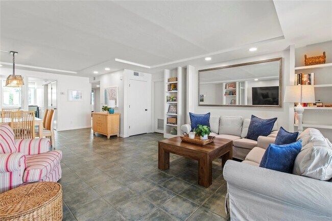 Building Photo - 829 Bayport Wy