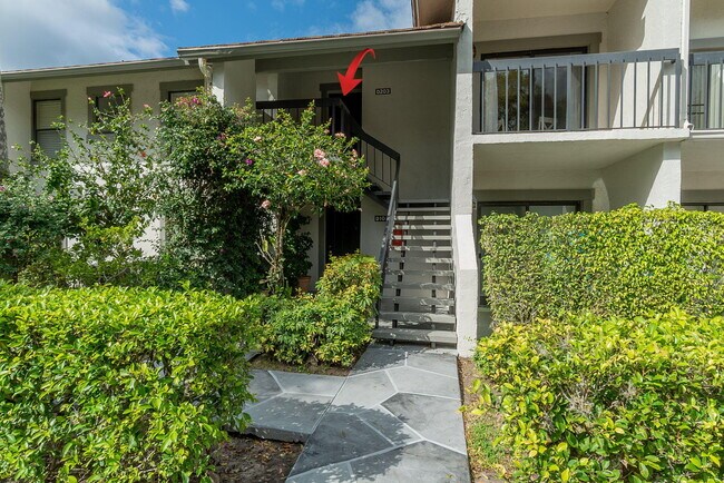 Building Photo - 11355 Pond View Dr