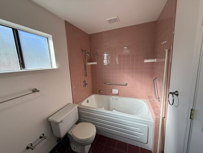 Building Photo - Single story home located in the Stonewood neighborhood!