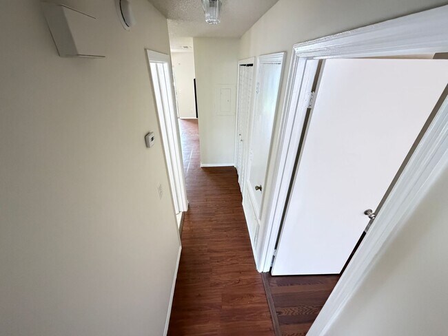 Building Photo - PRICE DROP! Orlando: 2BD/ 2BA - A Bright, Comfortable Home Designed for Everyday Living! WASHER &...