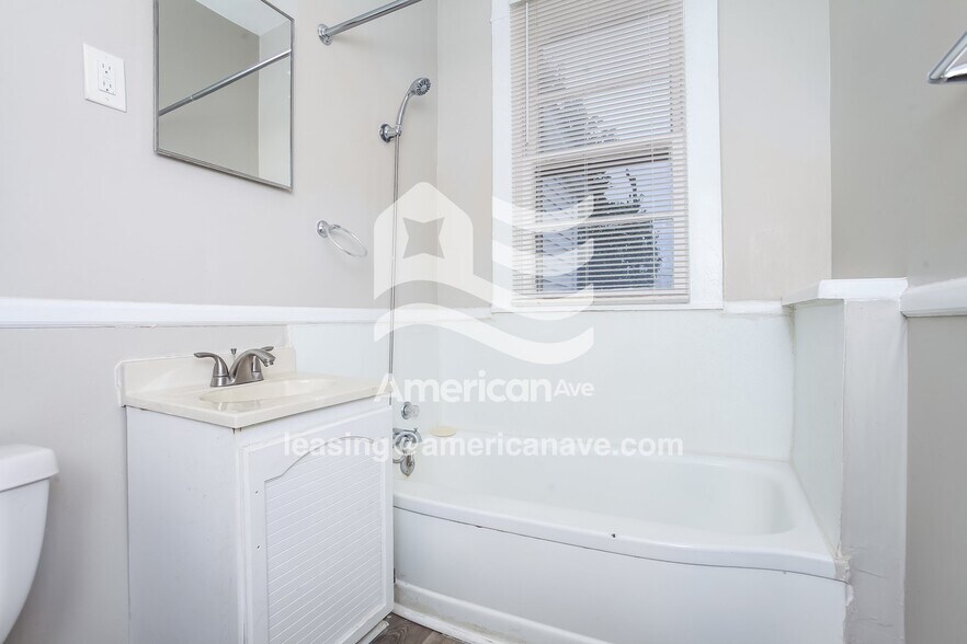 Building Photo - 465#B Poplar Street, 29180; #702461 - 702461