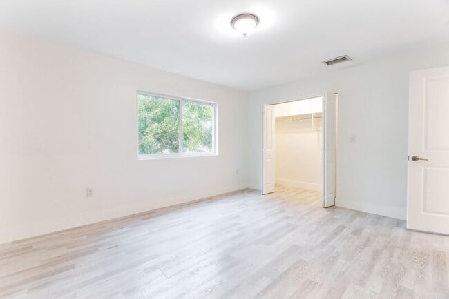 Building Photo - 2754-2791 NW 191st Terrace