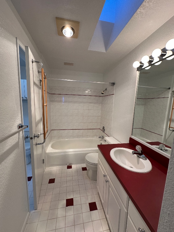 Building Photo - 1815 14th Ave