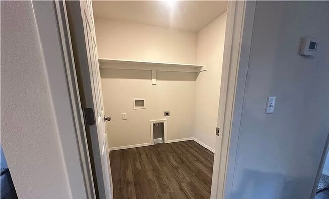 Building Photo - One Level/Four Bed/Two Bath/Two Car Garage...