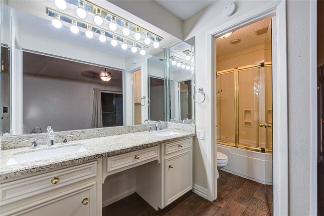Building Photo - 10850 Kirktown Dr