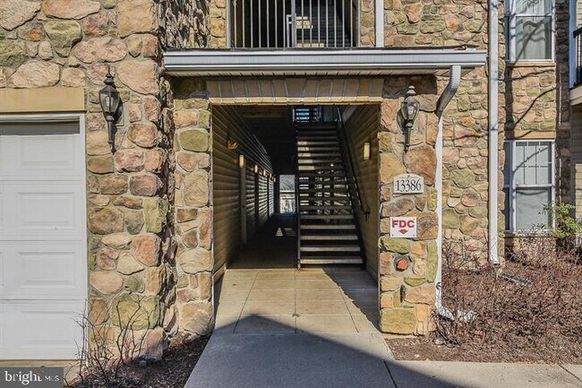 Building Photo - 13386 Connor Dr