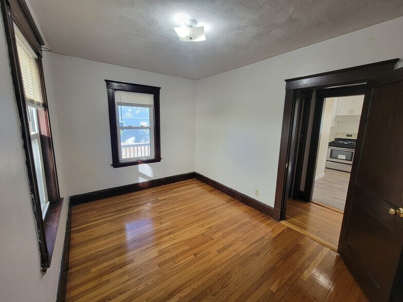 Building Photo - 58 Ellerton Rd