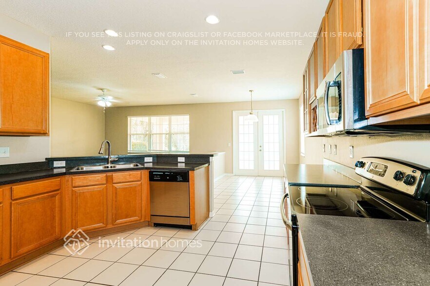 Building Photo - 7148 Bridgeview Dr