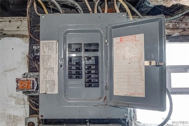 Building Photo - 20 Wood Ave