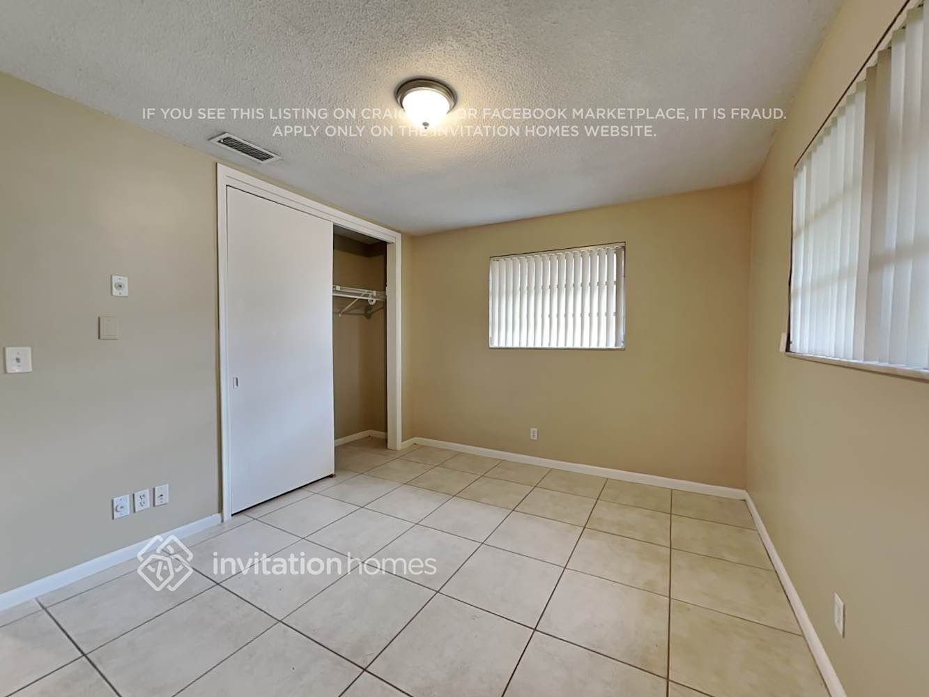 Building Photo - 1124 N 46th Ave