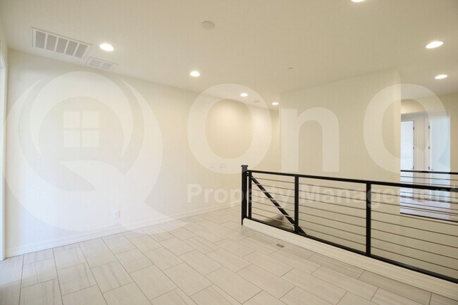 Building Photo - 7330 E Vista Bonita Dr