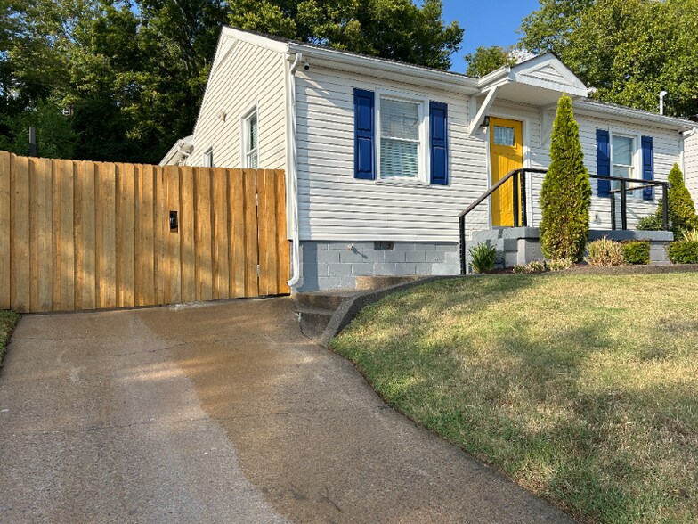 Building Photo - 1119 Davidson St