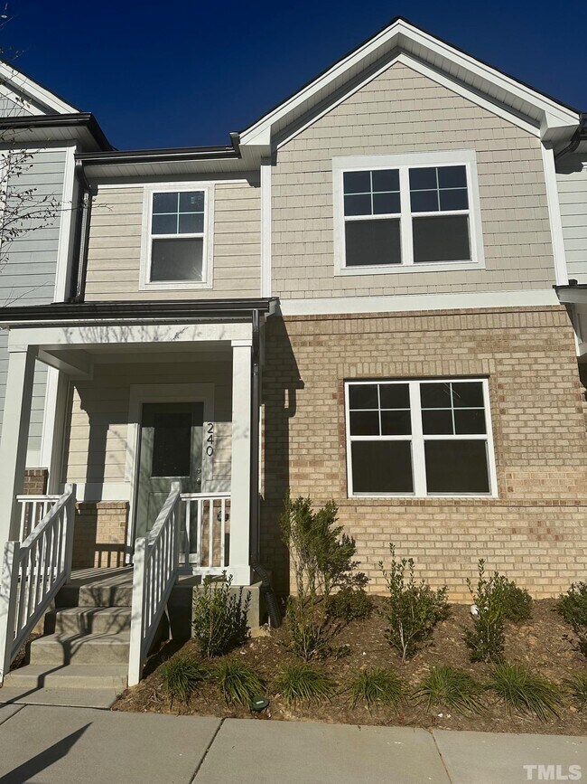 Building Photo - 240 Ribbon Rail St