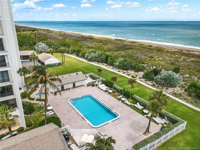 Building Photo - 2400 S Ocean Dr