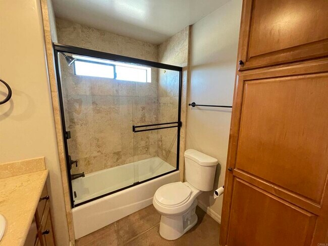 Building Photo - 12478 Hillpoint Ct