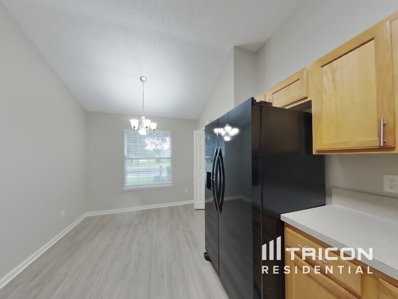 Building Photo - 11517 Rolling River Blvd
