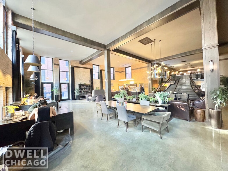 Building Photo - 1513 W Adams St