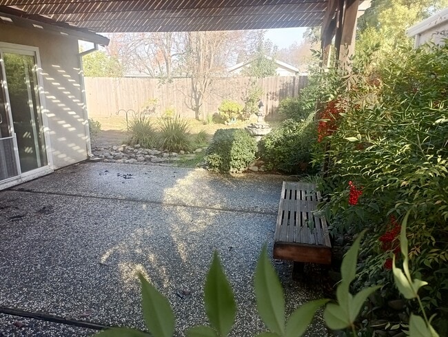 Building Photo - 107 Petrilli Cir