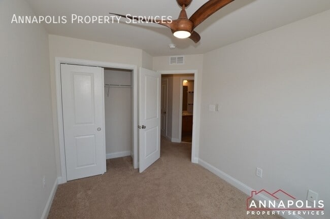 Building Photo - 114 Waterline Ct