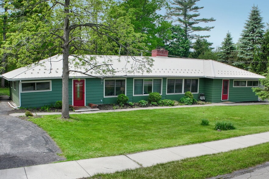 Building Photo - 719 Hanshaw Rd