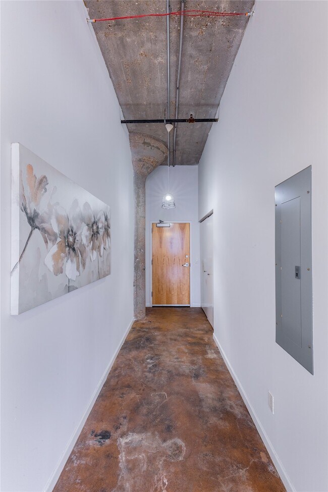 Building Photo - 1511 Locust St